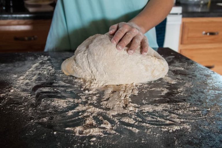 what-does-kneading-dough-do