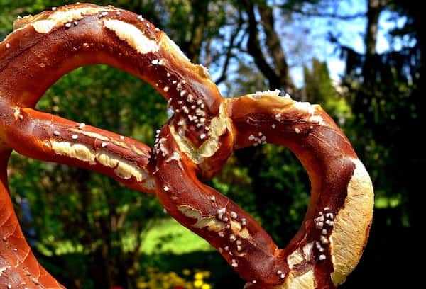 Pretzels bread