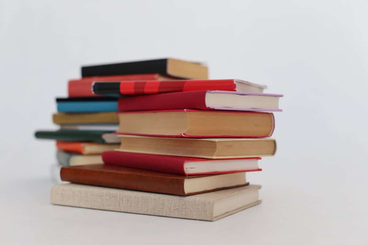 Pile of bookx, white background