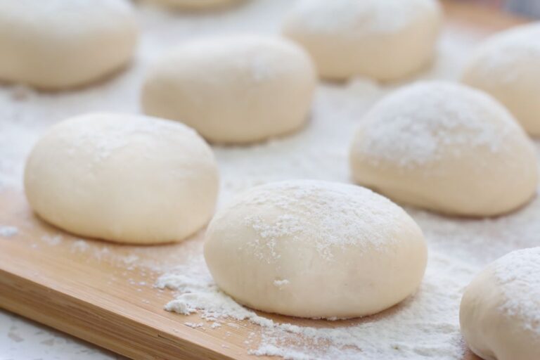 🥖 How Long Should You Let Pizza Dough Rise?